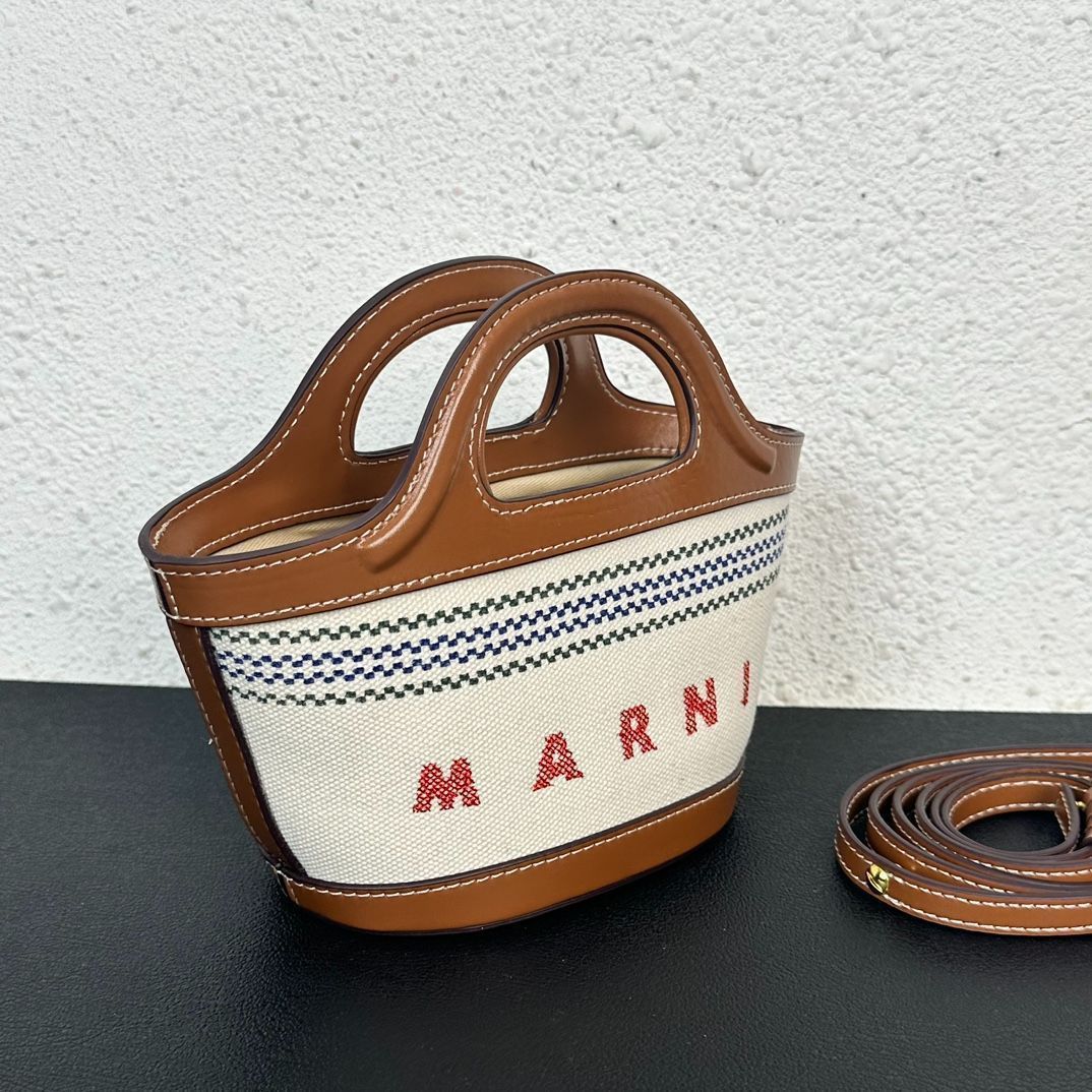 大人気◇新品 MARNIマルニ サマーハンドショルダーカゴバッグ  