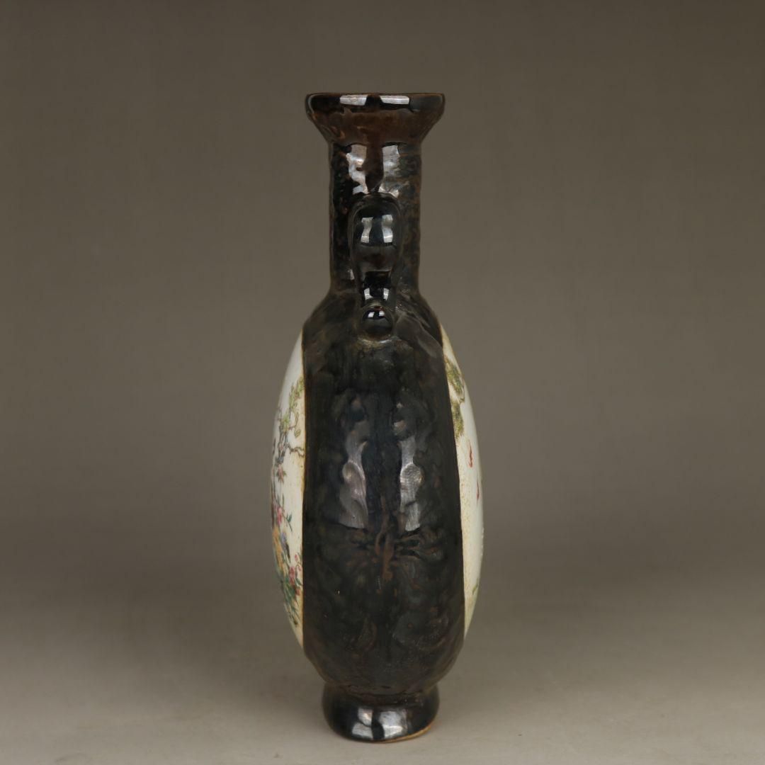 烏金釉象耳扁瓶 陶磁器 現代工芸品 美術品 装飾品 置物 烏金釉象耳扁瓶 陶磁器 現代工芸品 美術品 装飾品 置物 - メルカリ