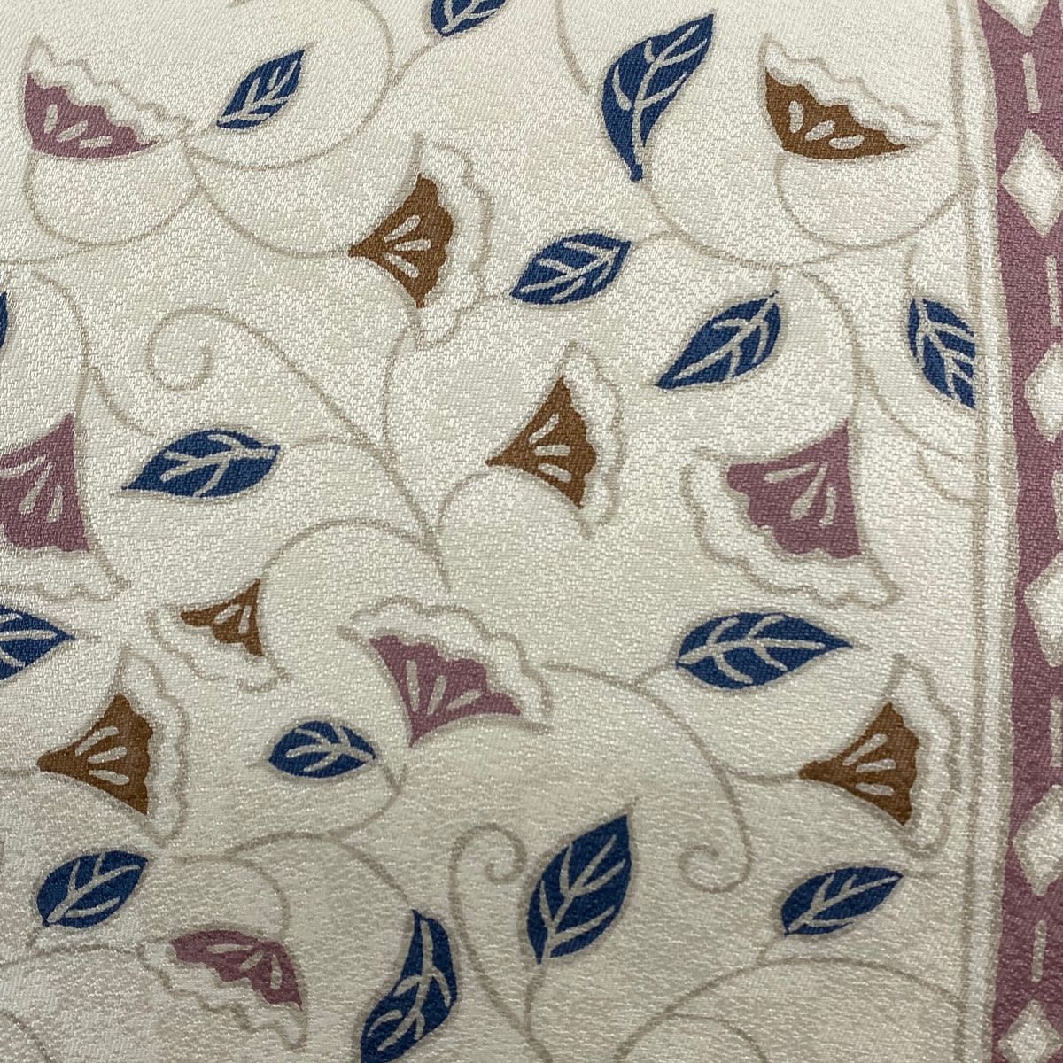 名古屋帯 秀品 草花 幾何学 クリーム 正絹