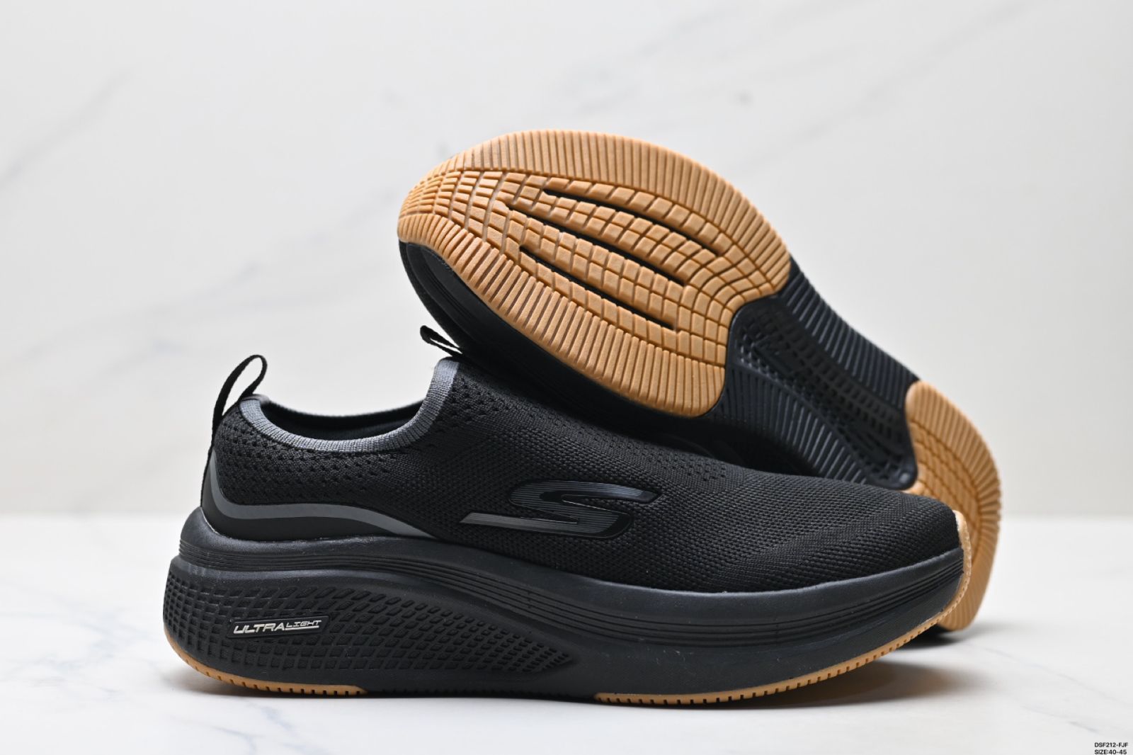 スケッチャーズ