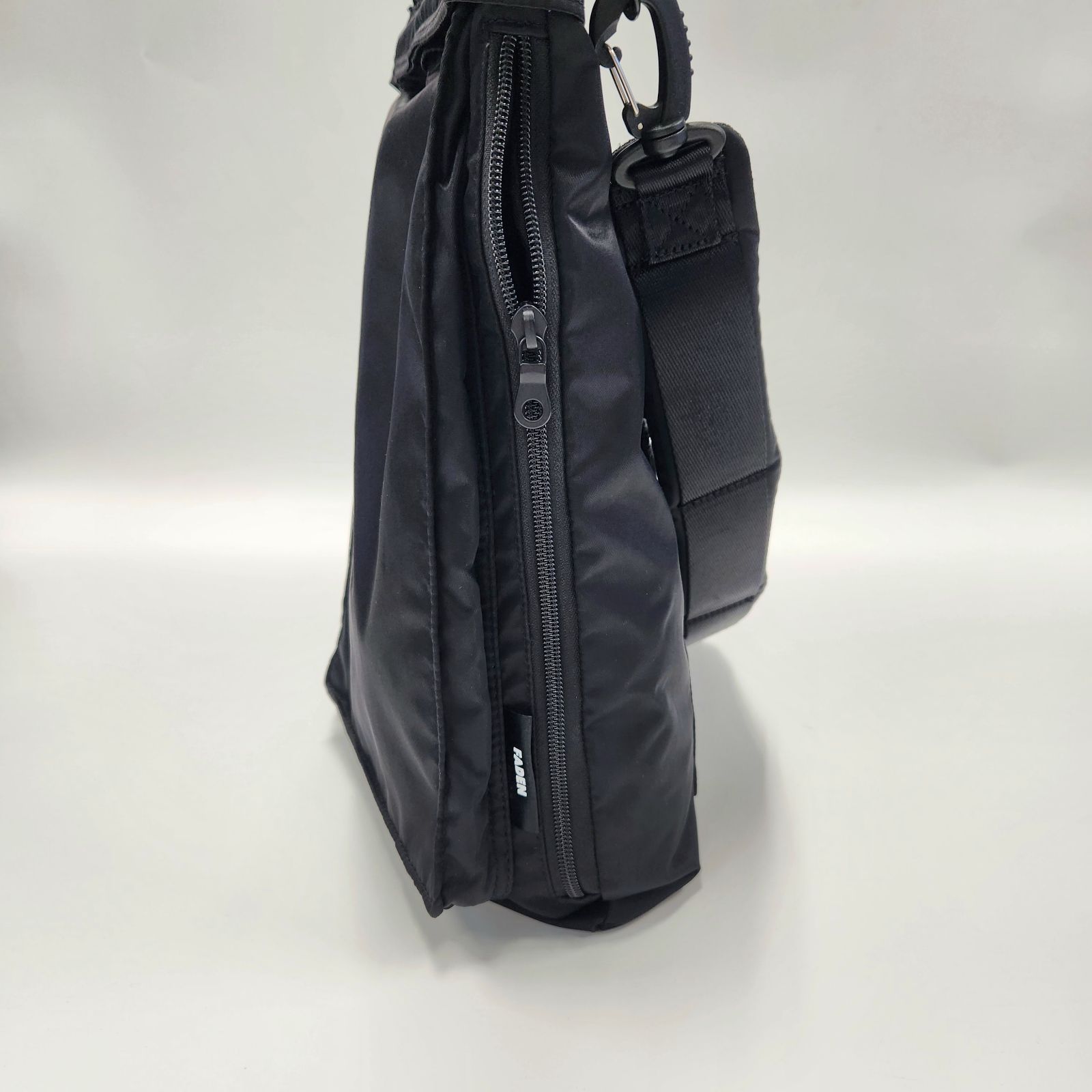 FADEN ファーデン Chaos helmet bag「010_Jónsi」 カオス ヘルメット 