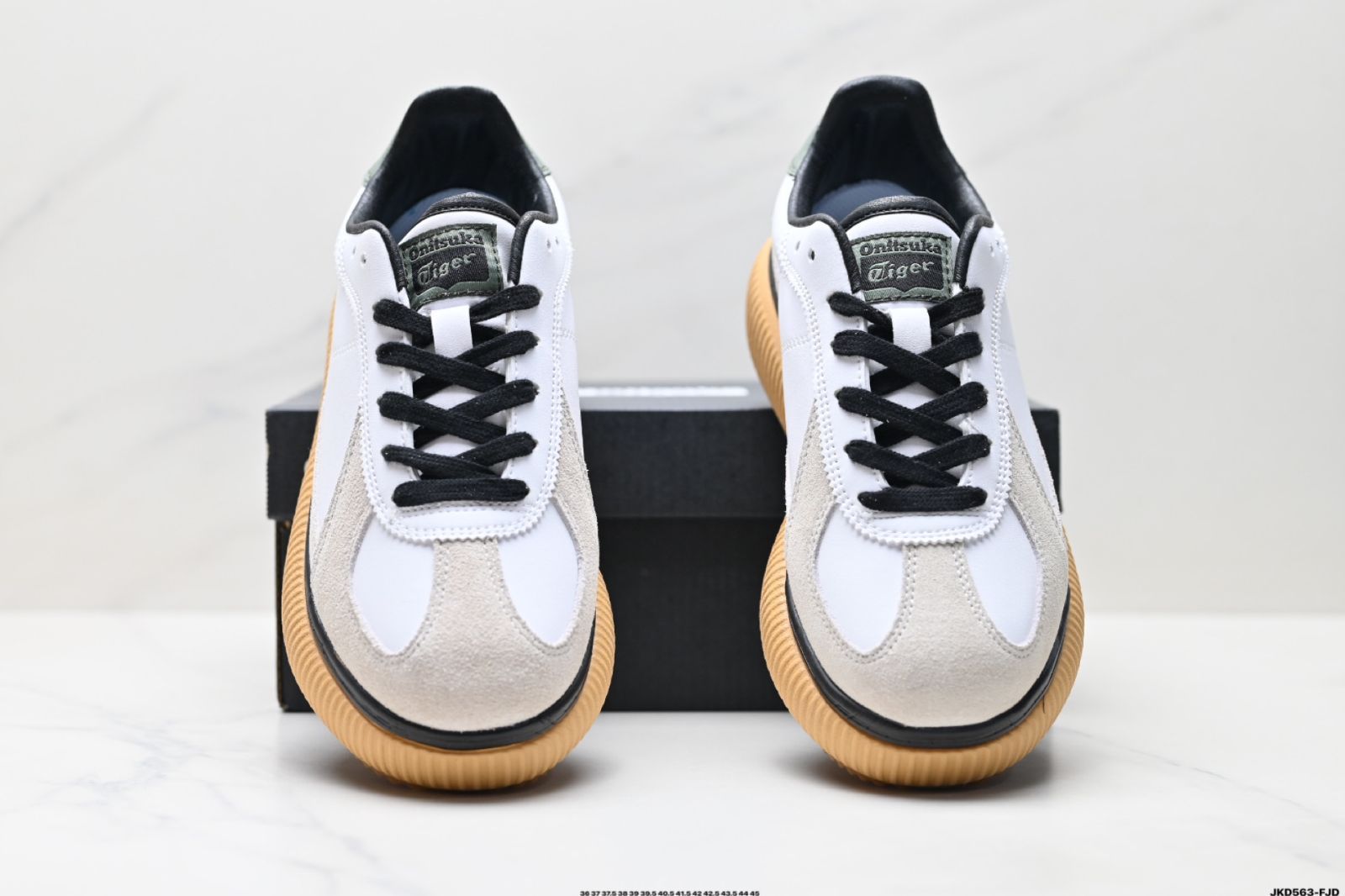 Onitsuka Tiger オニツカタイガー Delecity 厚底　25.5 Onitsuka Tiger（オニツカタイガー）Delecity 厚底（チャンキー