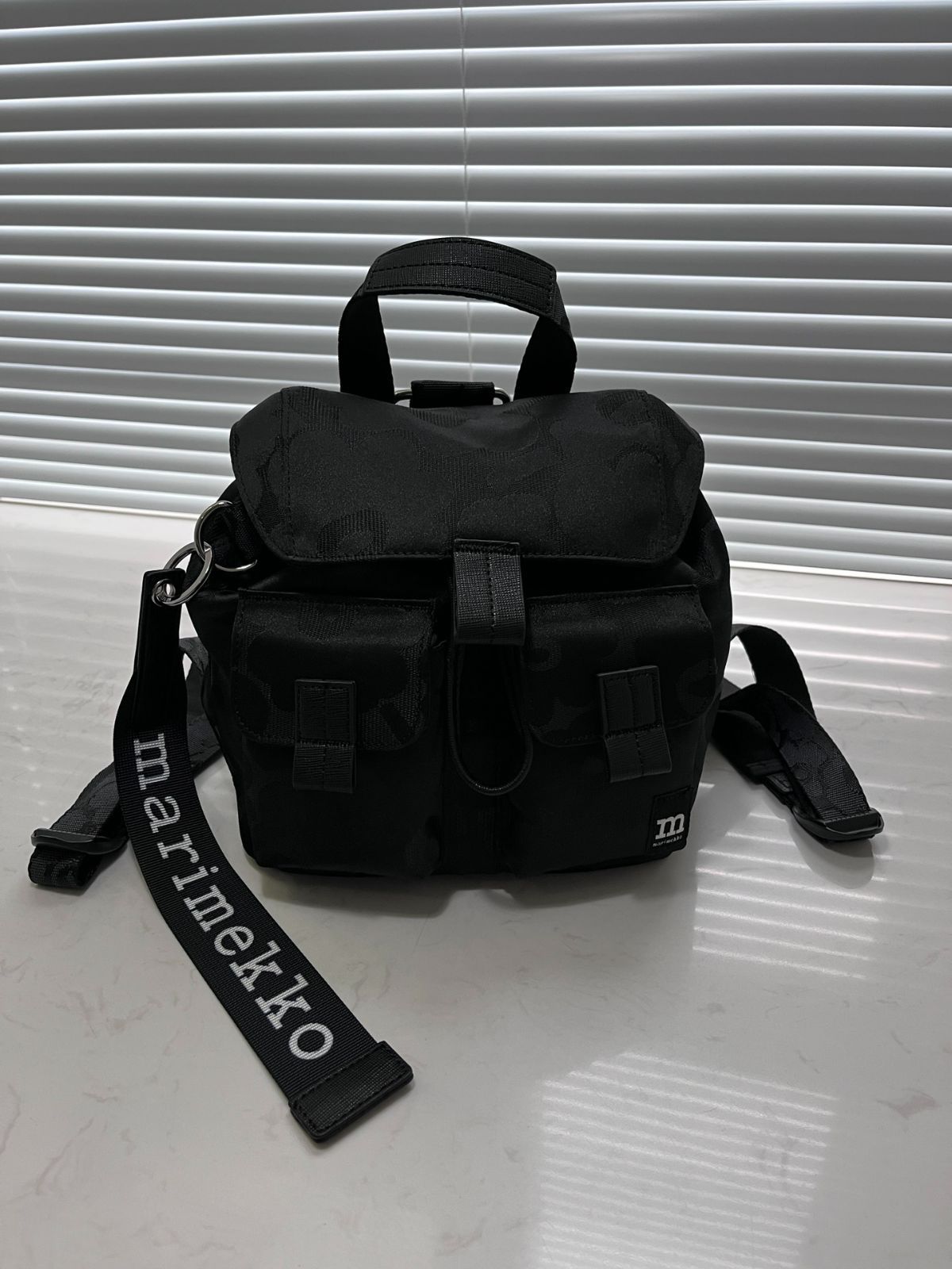 美品】アディダス オールブラックス BACKPACK TOP オールブラックス