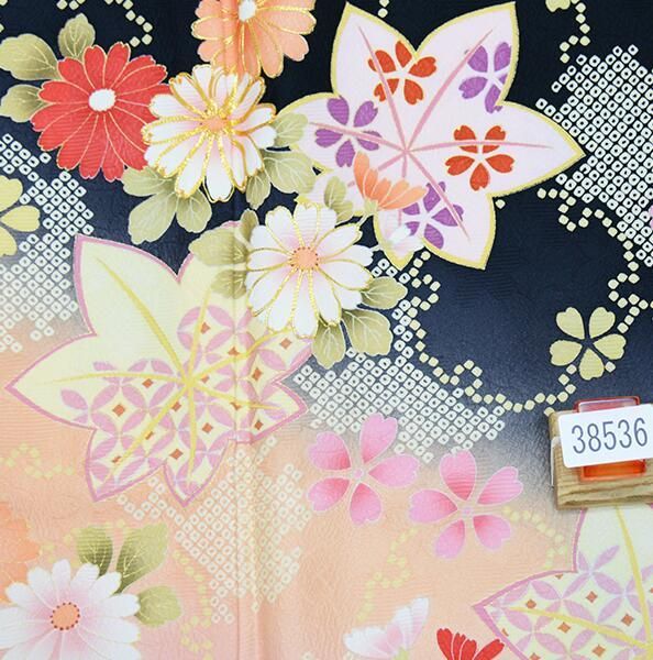 振袖 正絹 着物単品 仕立て上がり 百花繚乱 金駒刺繍 菊 黒地 