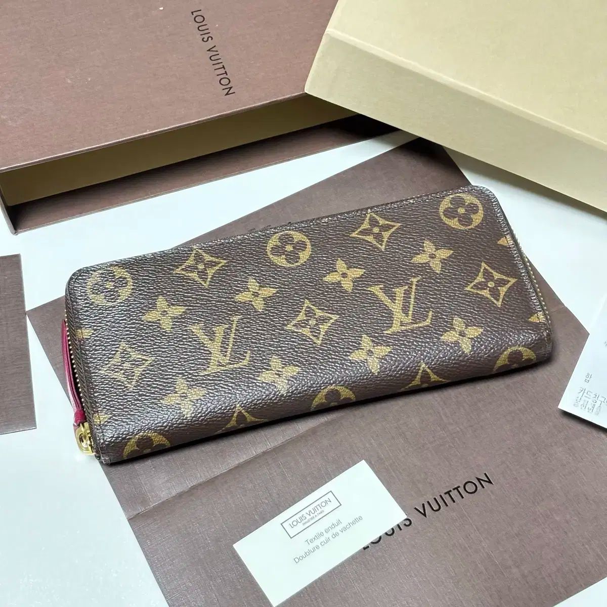 ★3日以内返品可★ LOUIS VUITTON ルイ ヴィトン モノグラム アンプラント バイカラー ポルトフォイユ クレマンス M83594 ネイビー クリーム 現行品】 ヴィトン アンプラント ポルトフォイユ クレマンス バイ