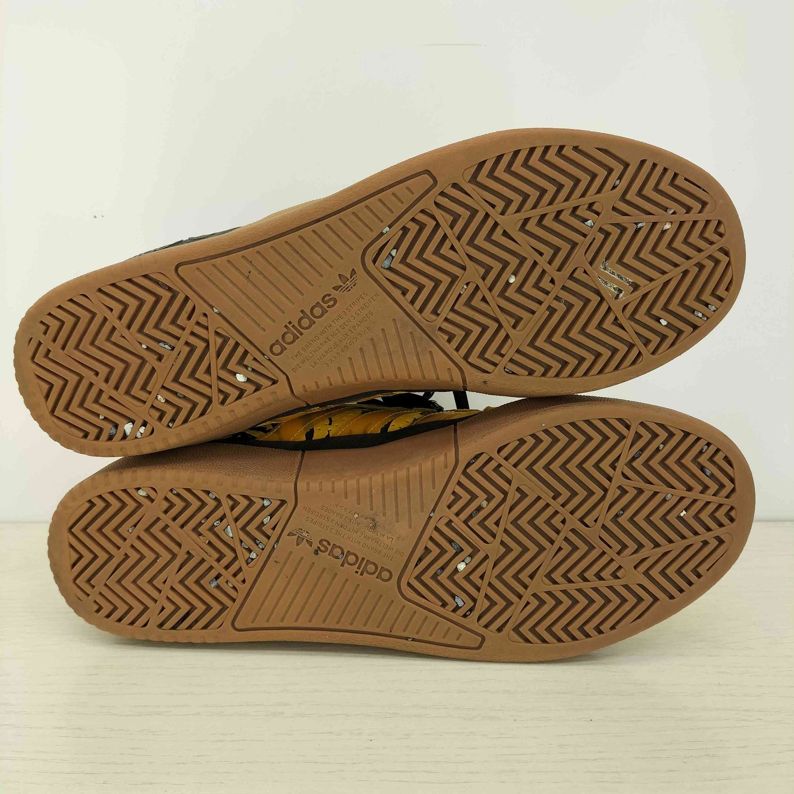 adidas Originals(アディダスオリジナルス) ×Tyshawn Active Gold Gum メンズ JPN：26.5 【中古】【ブランド古着バズストア】 アディダスオリジナルス adidas Originals ×Tyshawn Active Gold Gum