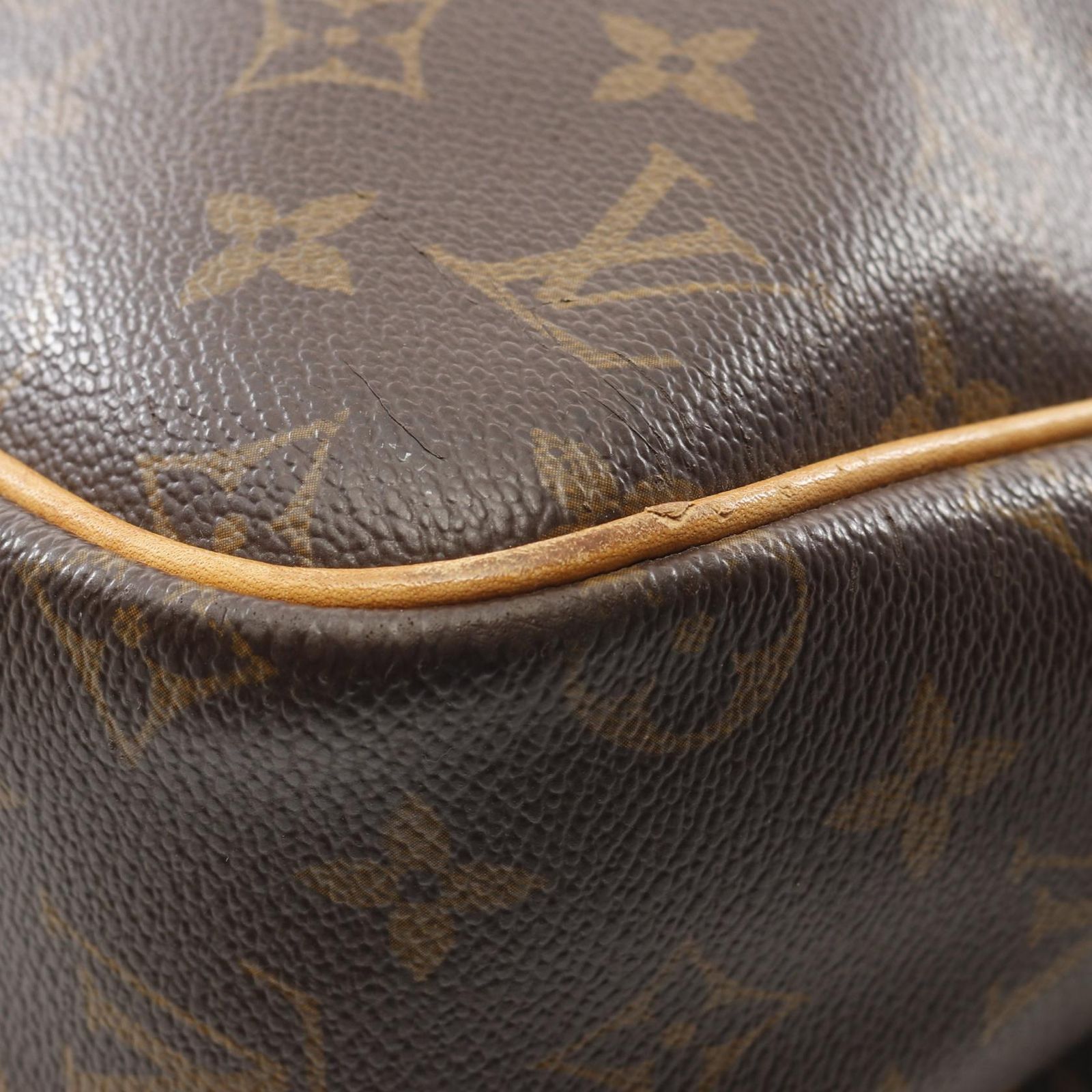 VUITTON