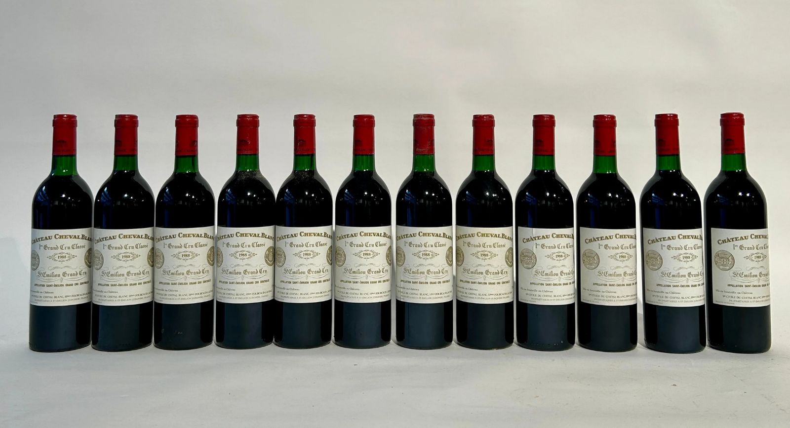 Chateau Cheval Blanc 1988 シュバルブラン 1988 Chateau Cheval Blanc Premier Grand Cru Classe A, Saint