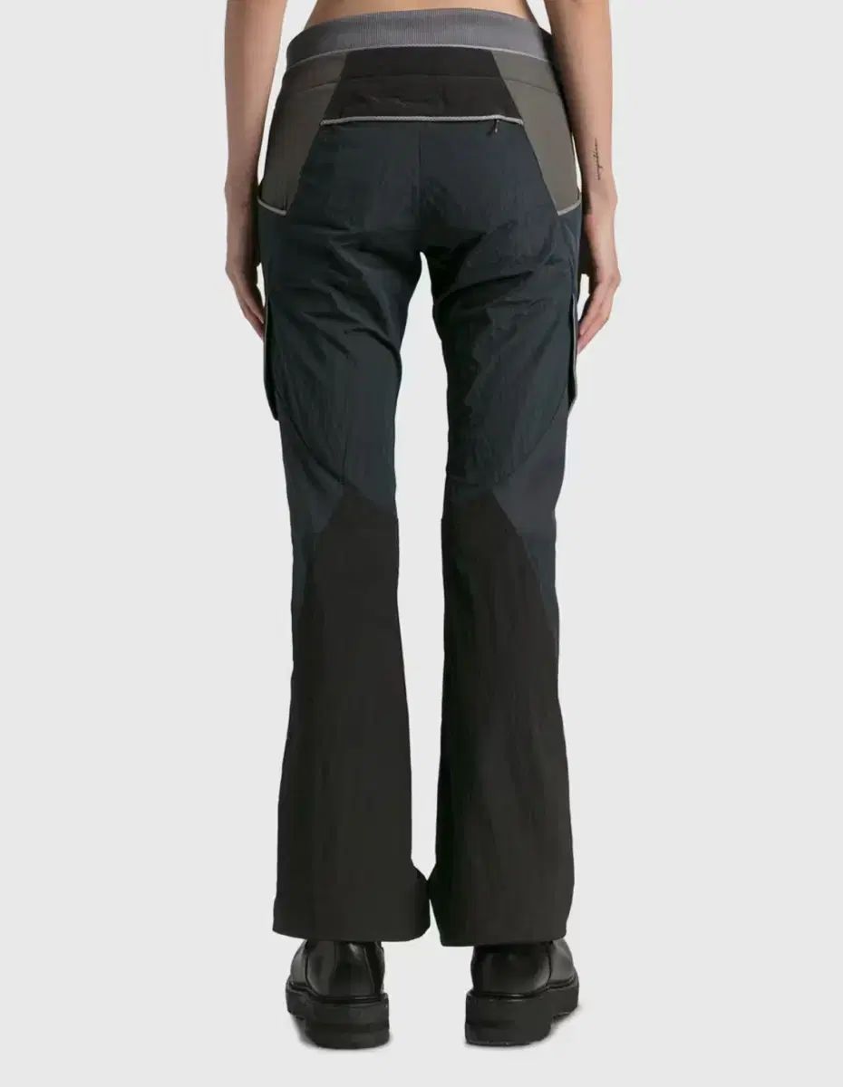 HYEIN SEO ヘインソ HYEIN SEO ロー 上昇 パンツ 1 サイズ