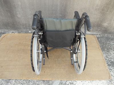一部地域を除く カワムラ自走式車椅子KMD-C22-42