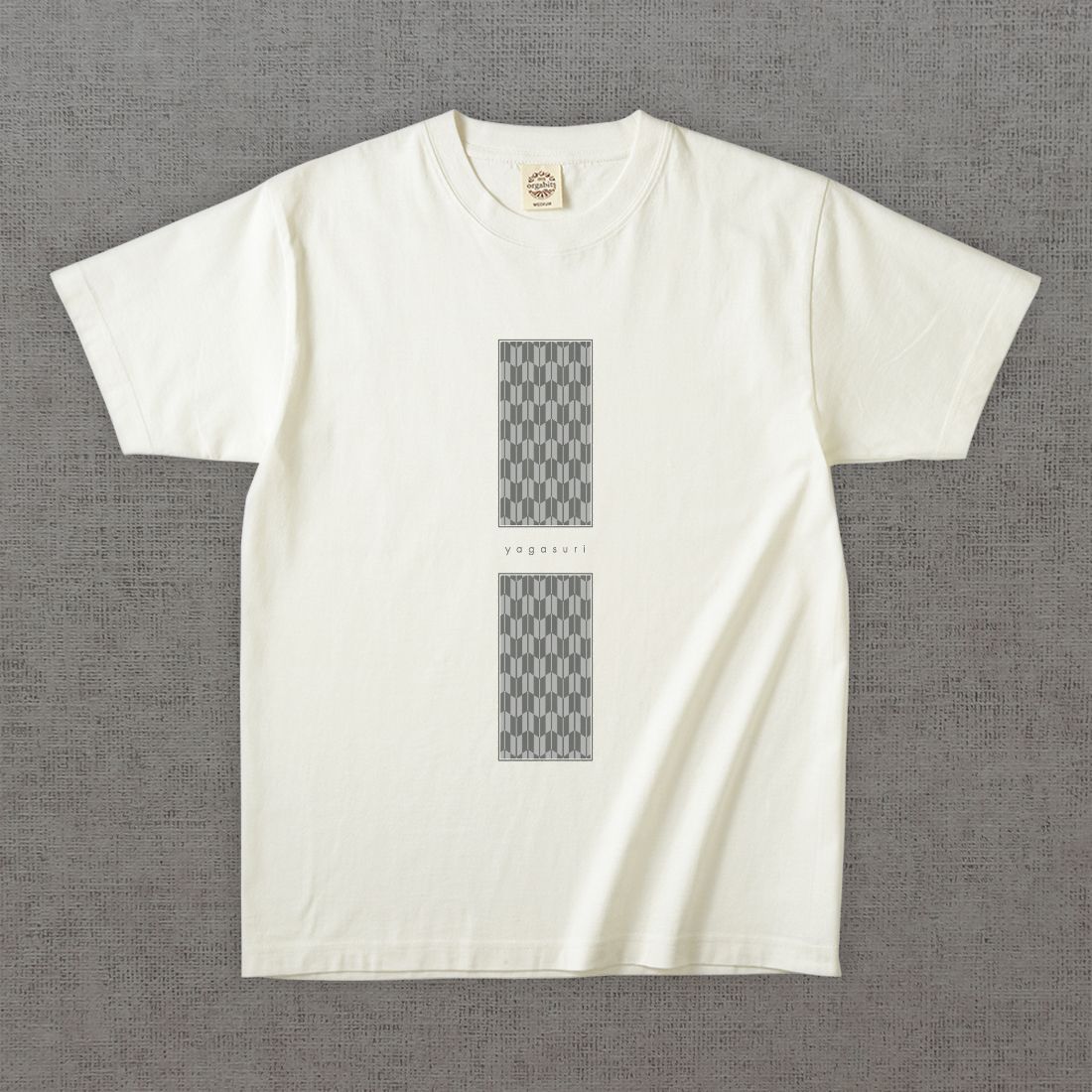 和柄Tシャツ　矢絣 -墨・角-