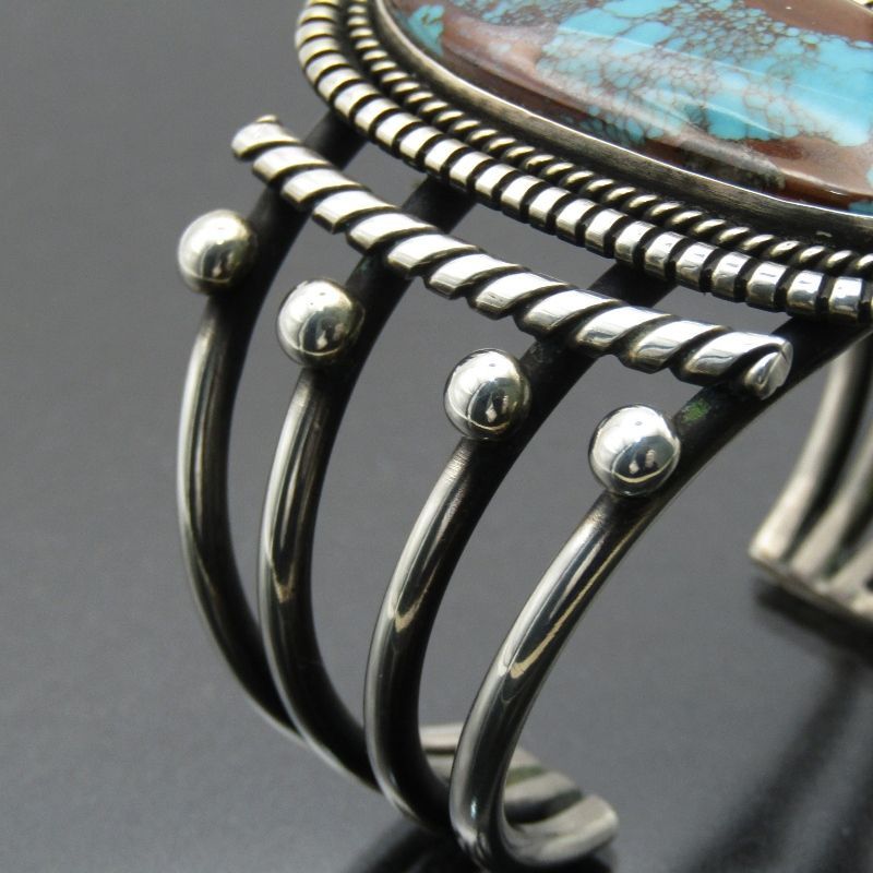 Ivan Howard　アイバン ハワード　ナバホ　ブレスレット　バングル 美品 Ivan Howard ナバホ族 バングル レッドマウンテン ターコイズ