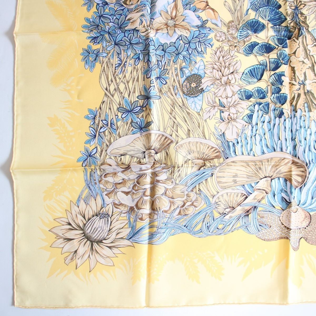 HERMES エルメス カレ 90 スカーフ L'Ile Deserte 無人島 植物 シルク