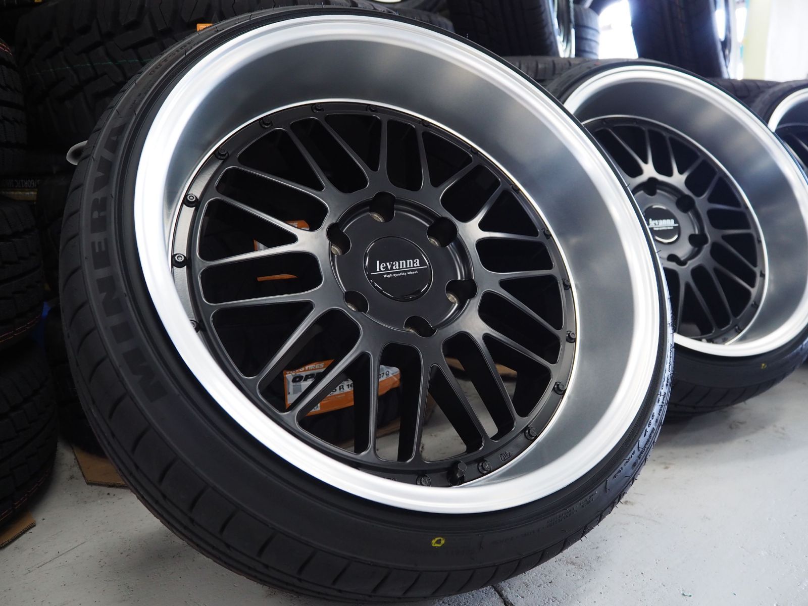 ☆新品☆深リム メッシュ 引っ張り 215/35 225/35R19 マークX ☆新品☆深リム メッシュ 引っ張り 215/35 225/35R19 マークX