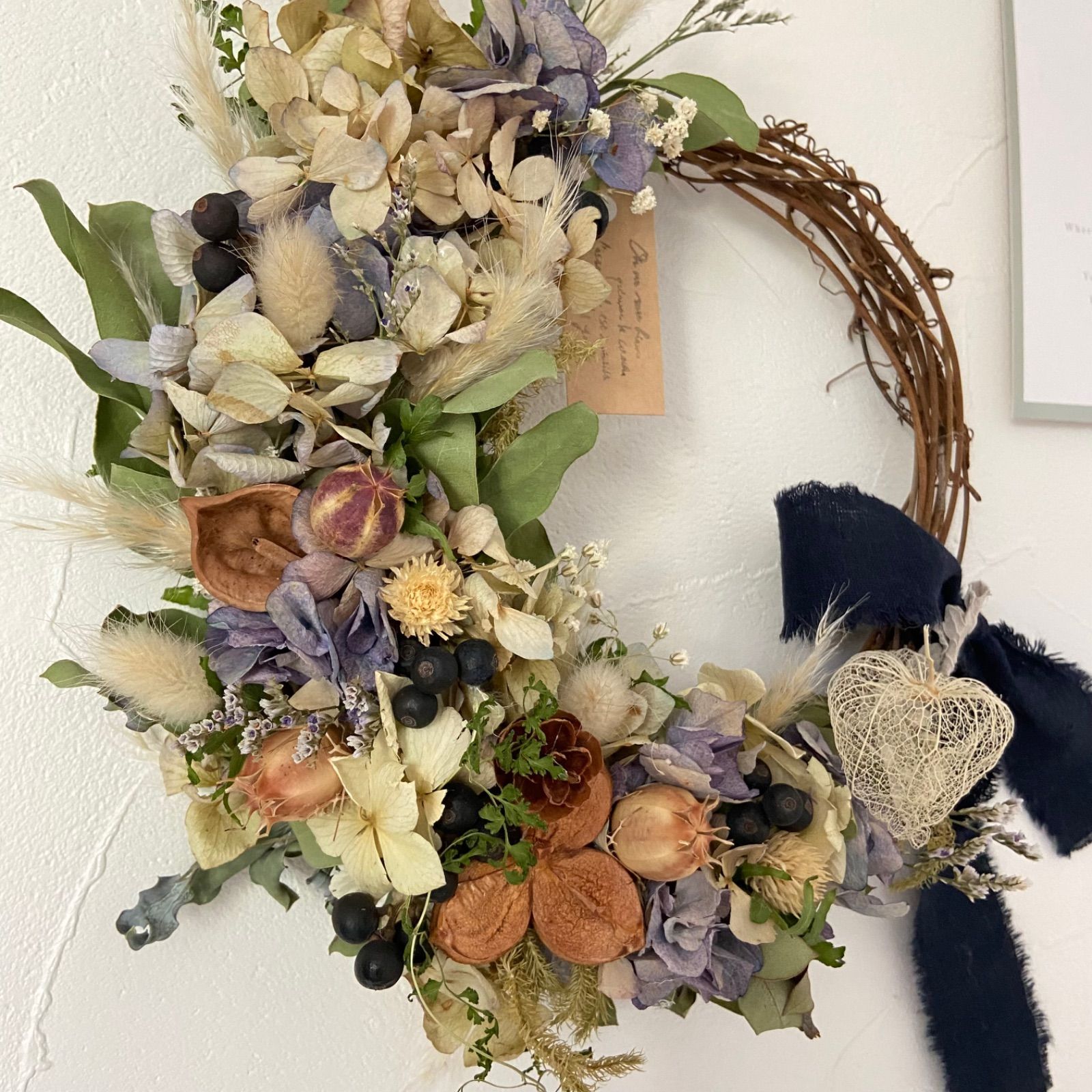 NEW/秋リース☆秋色紫陽花と木の実 ドライフラワーハーフリース25cm 