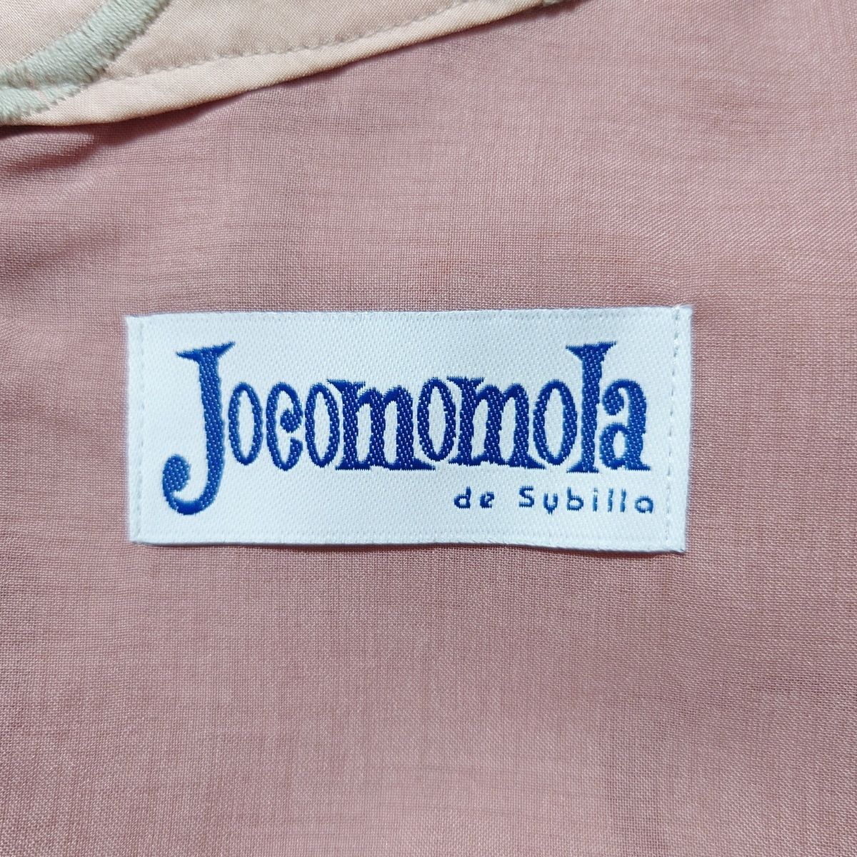 JOCOMOMOLA(ホコモモラ) ワンピース サイズ40 XL レディース美品 - ピンクベージュ×マルチ 半袖/ひざ丈/刺繍