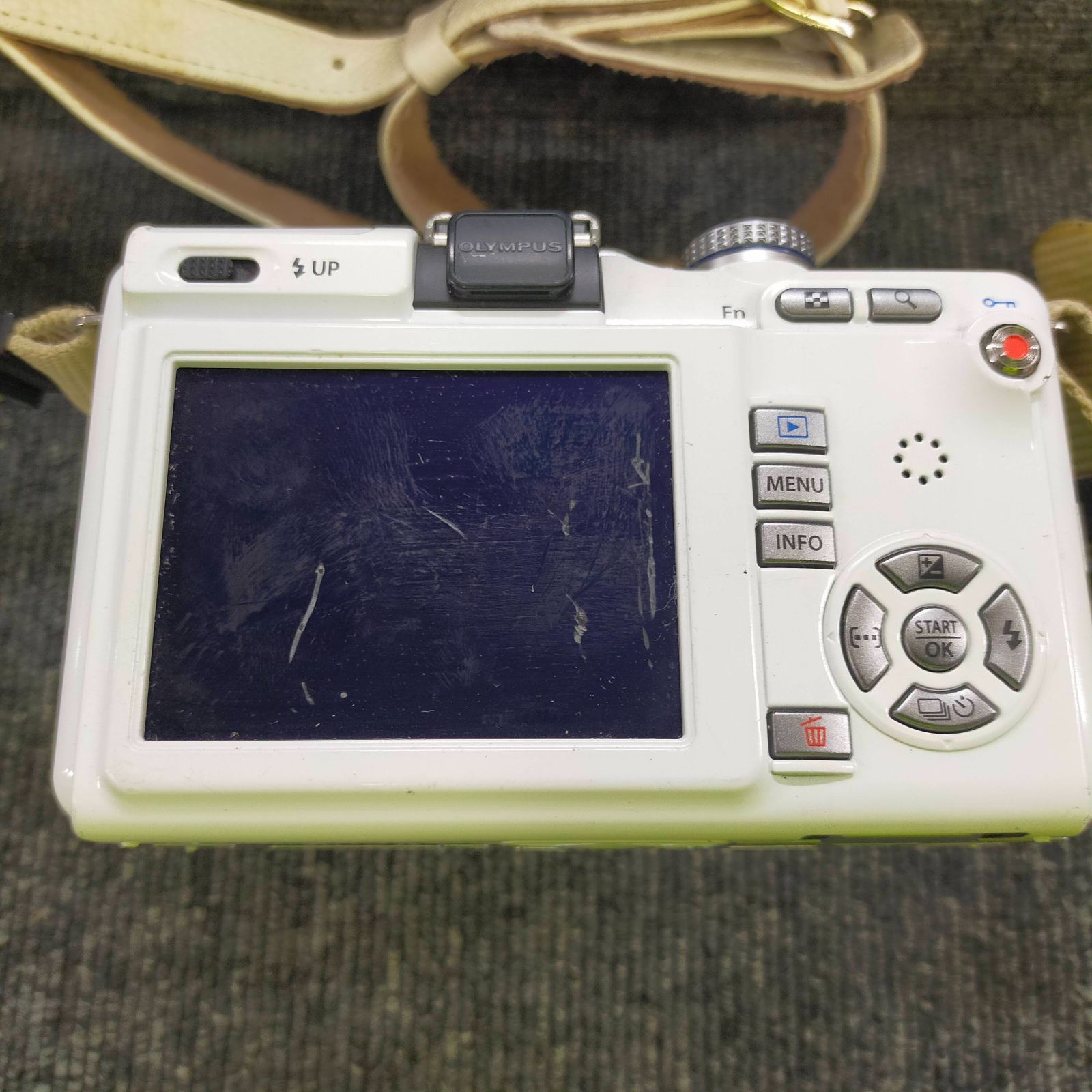 OLYMPUS PEN E-PL1 ホワイト レンズキット M.ZUIKO DIGITAL 14
