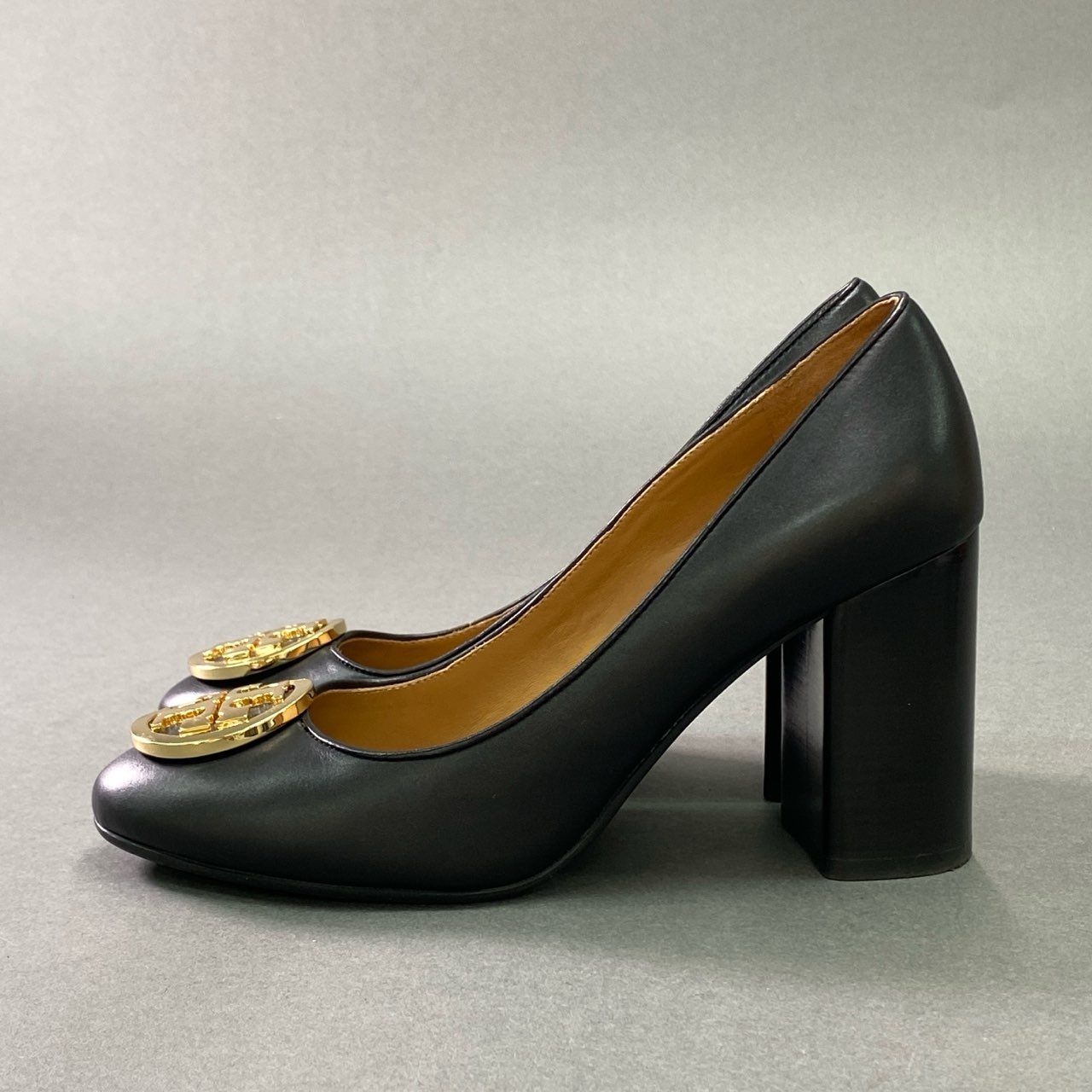 トリバーチ TORY BURCH エナメル フラットシューズ　7M トリーバーチ エナメル フラットシューズ 新品（24】7M