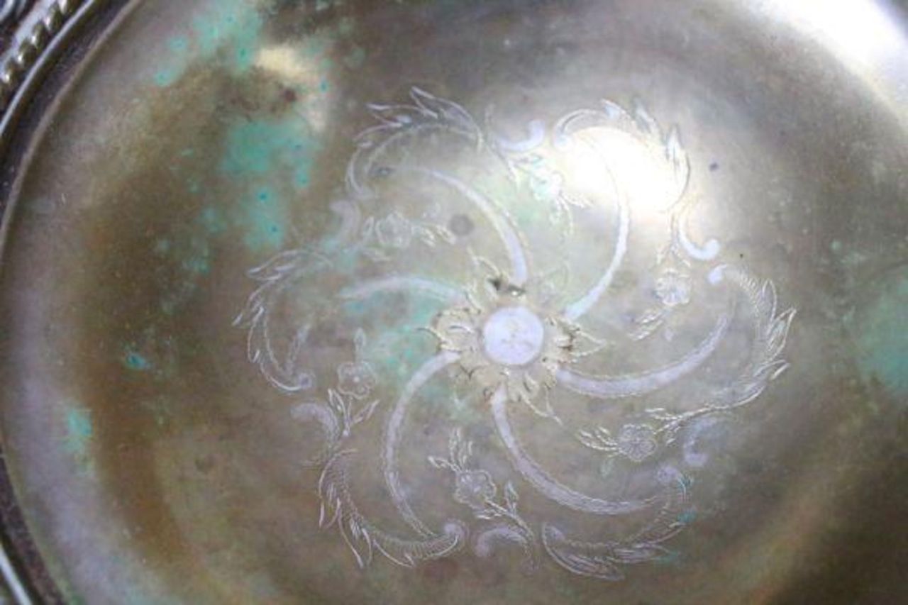 ベルギー アンティーク 古い真鍮製銀メッキ加工のコンポティエ