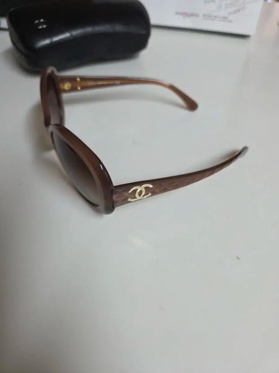 本物のシャネルサングラス