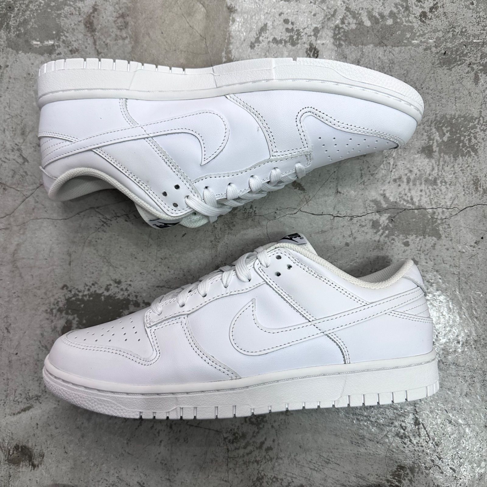 国内正規 未使用品 NIKE Women's Dunk Low Triple White ダンク