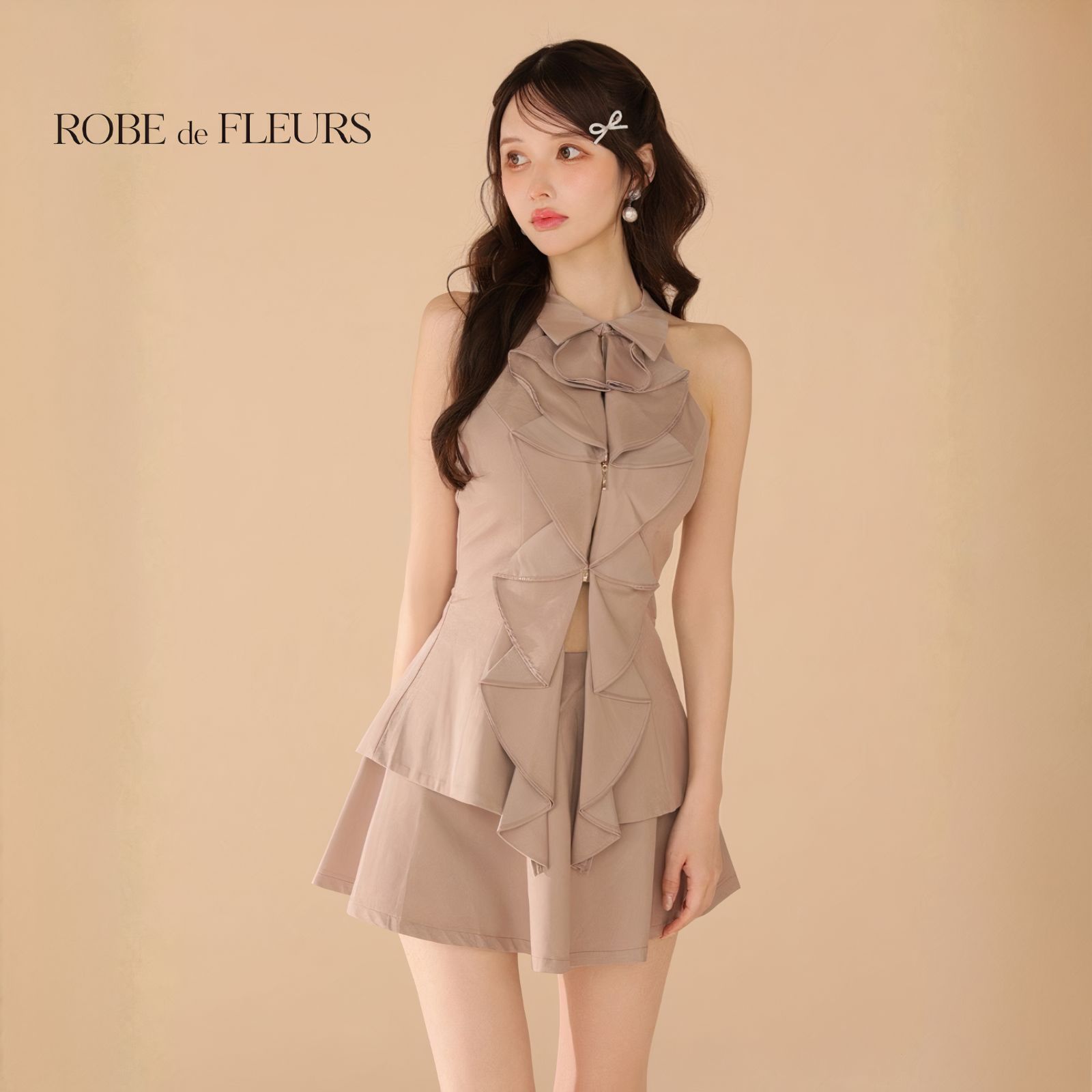 ROBE de FLEURS ローブドフルール fm3468 フロントラッフルホルターミニキャバドレス Greige