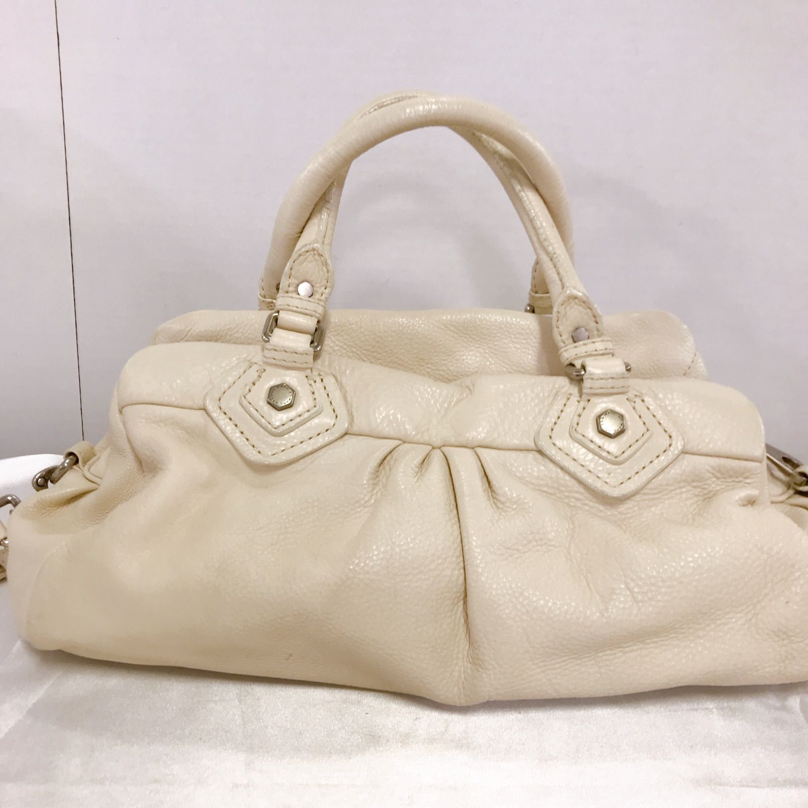 MARC BY MARC JACOBS マークバイマークジェイコブス レザー