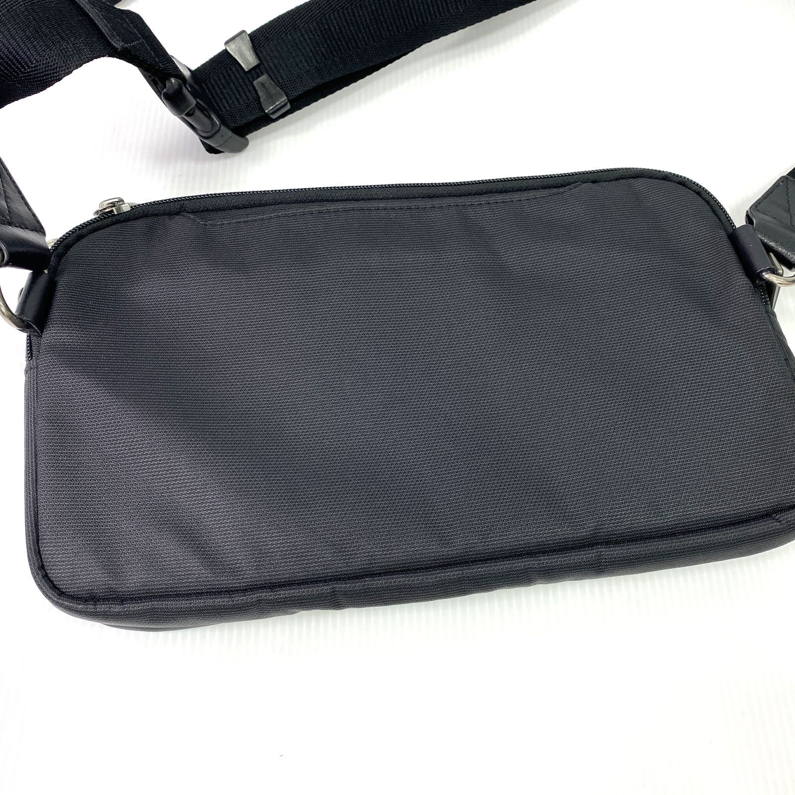 お値下げ！【中古品】TUMI ショルダーバッグ ブラック 29485DO 黒 