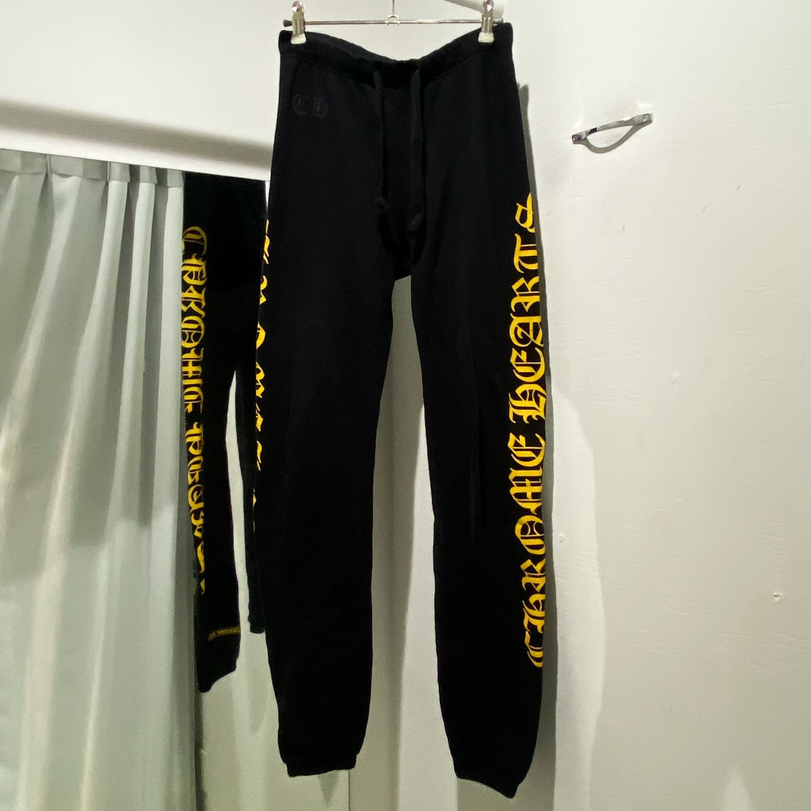 CROME HEARTS クロムハーツ ロゴスウェットパンツ ブラック×イエロー 
