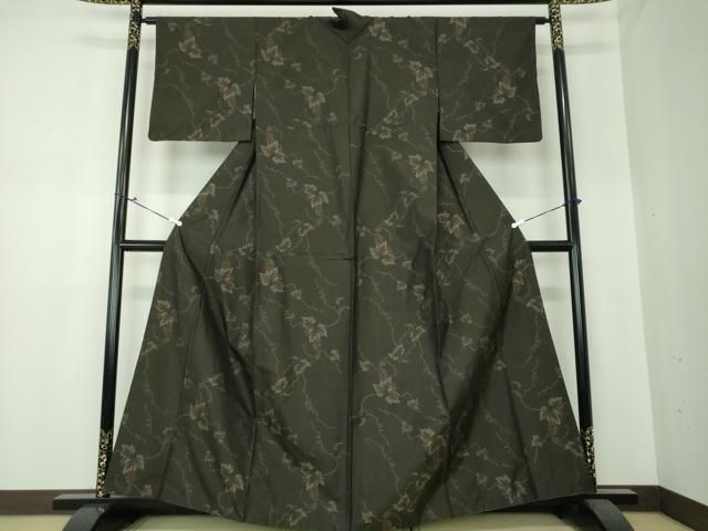 平和屋着物○本場大島紬 葡萄蔦の葉文 正絹 逸品 DAAS3777ps