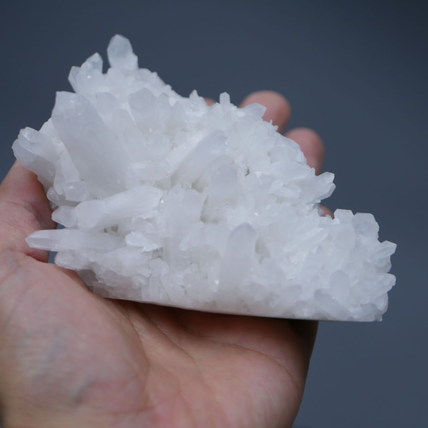 チベット産ヒマラヤ水晶クラスター 1点物 約361g 天然石・置き物 チベット産ヒマラヤ水晶クラスター 1点物 約361g 天然石・置き物