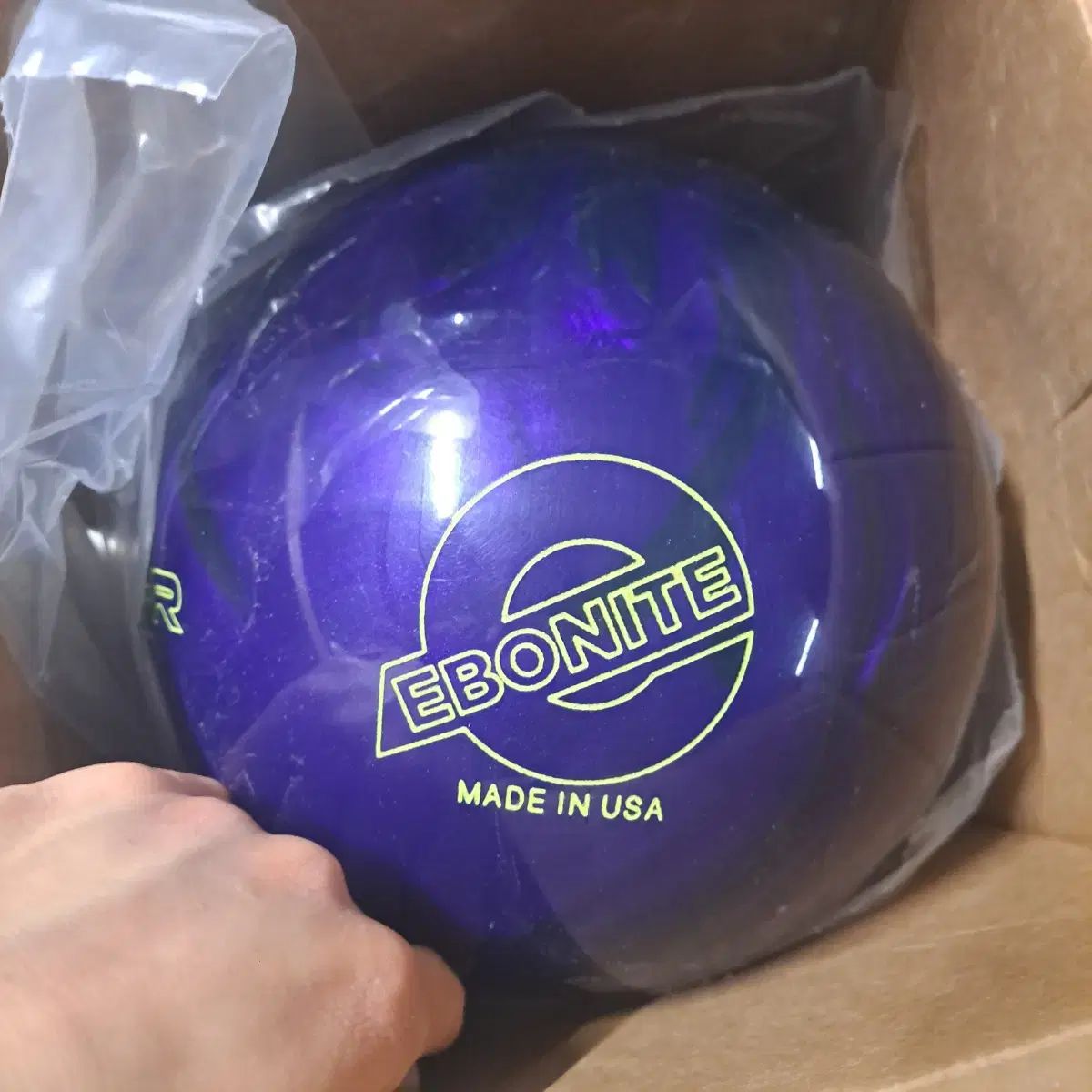 EBONITE/エボナイト サンダーボルト ボウリングボール 16P 未使用！ EBONITE/エボナイト サンダーボルト ボウリングボール 16P 未