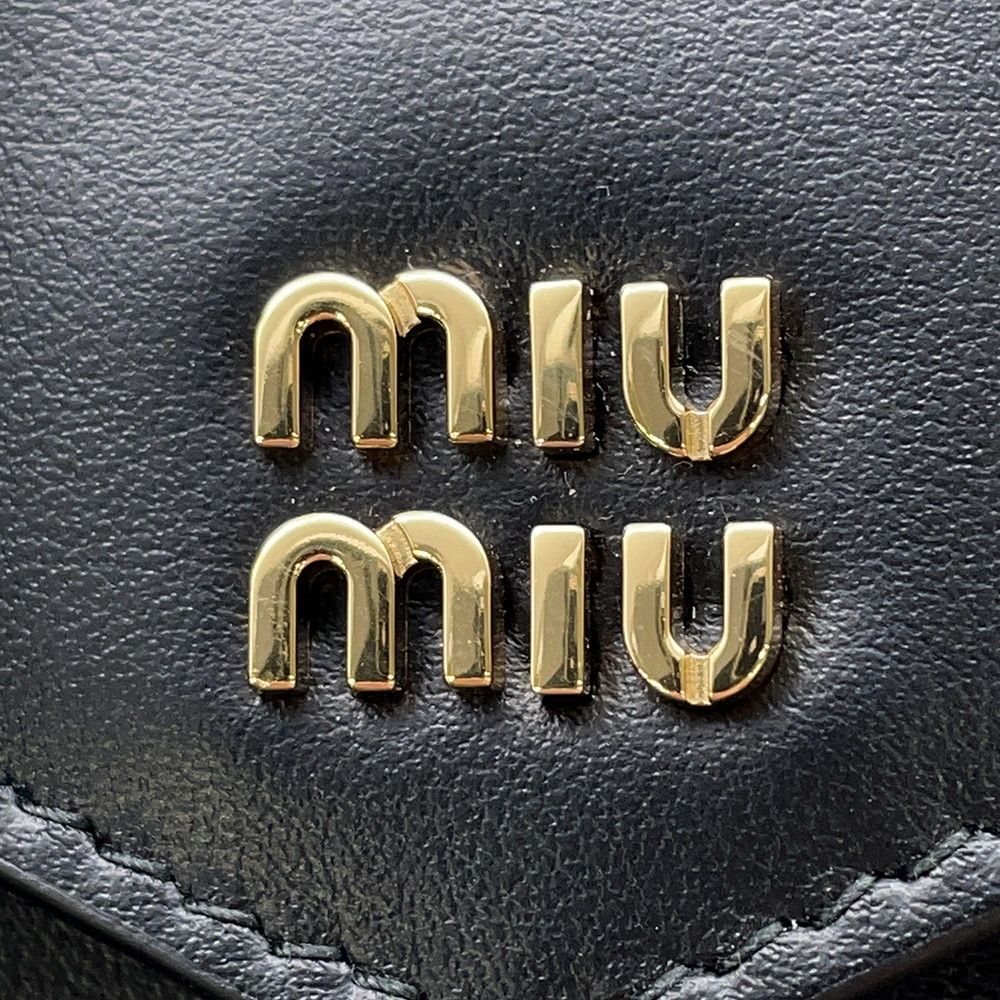 Miu 財布