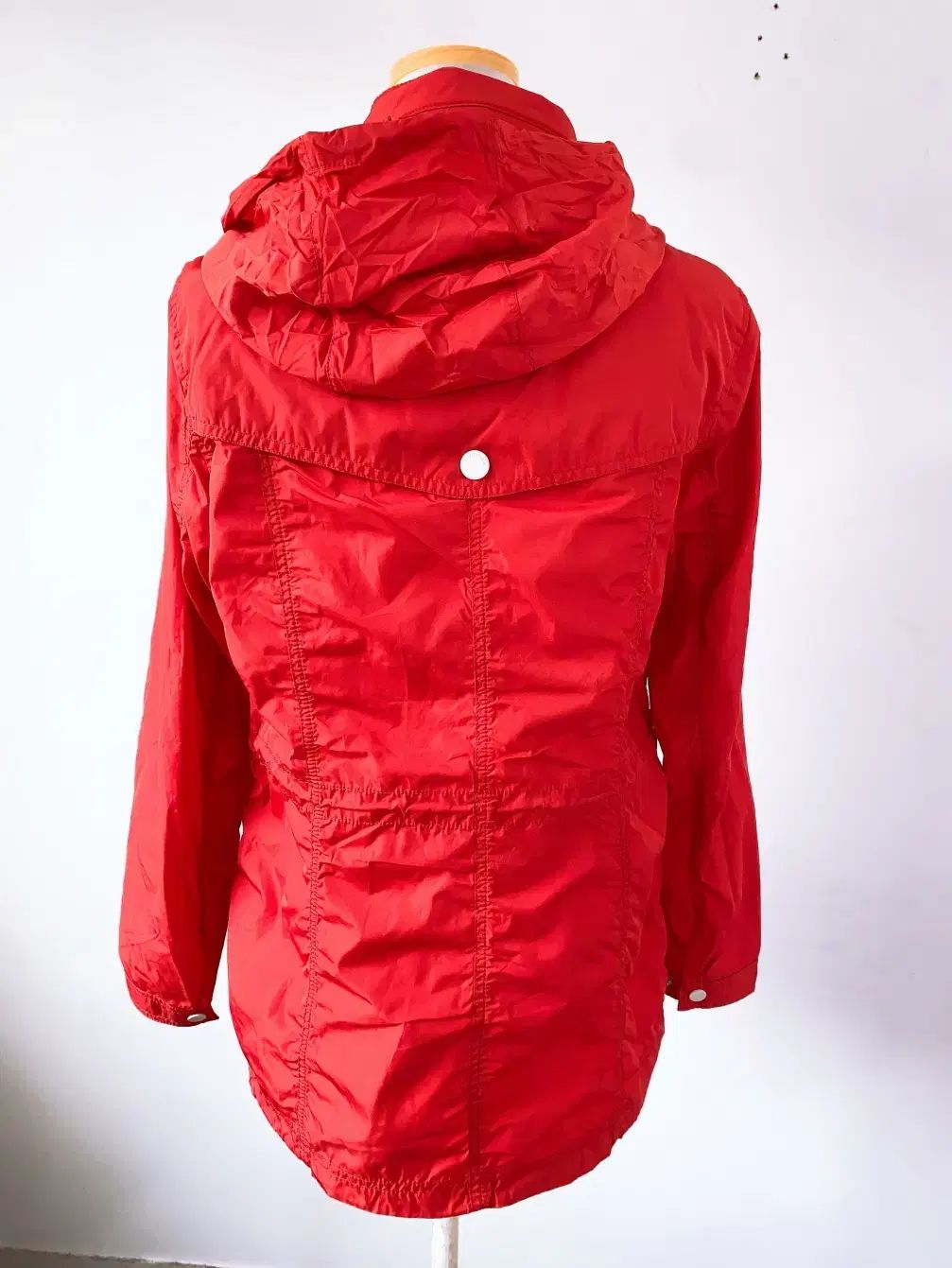 【値下げしました】BURBERRY レディース ウィンドブレーカー サイズL バーバリー BURBERRY 8045774 コート レディース アウター