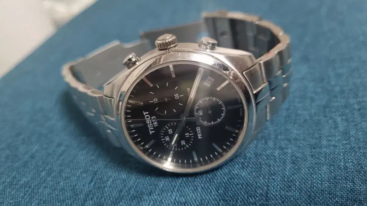 TISSOT(ティソ) PR100 時計 良品 稼働中 TISSOT ティソ PR100 クオーツ