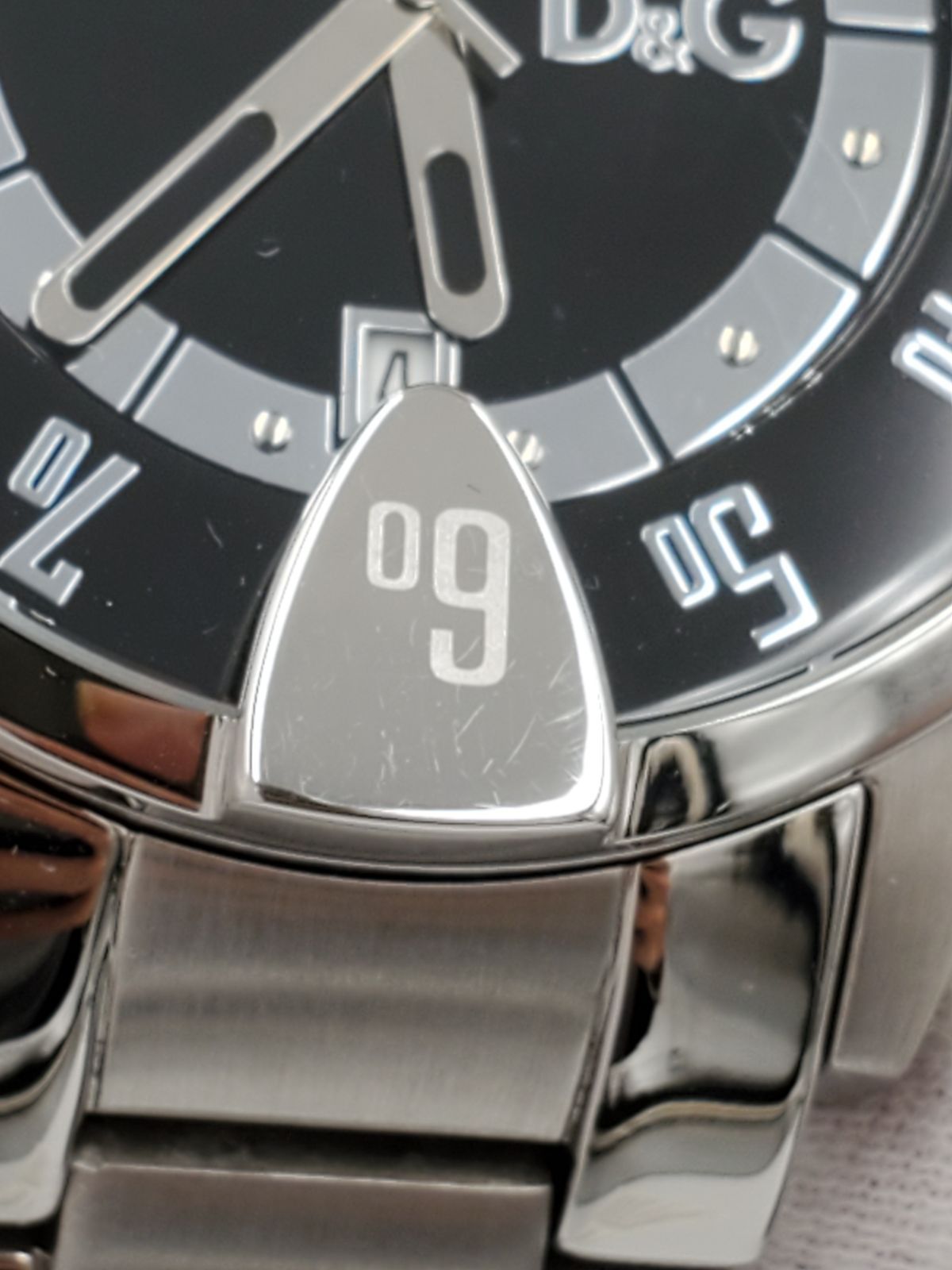 新品同様 稼働品】 ドルガバ ASPEN(アスペン) DW0624 メンズ腕時計 