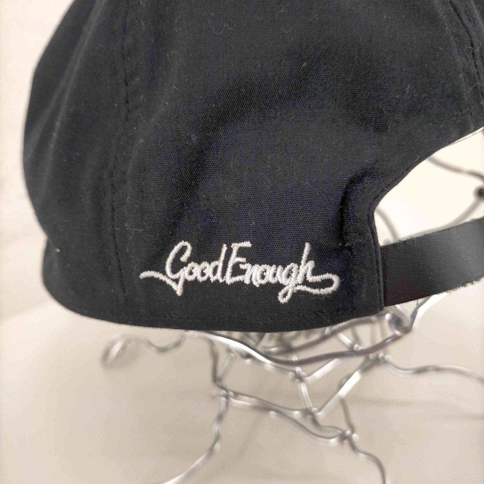 GOOD ENOUGH グッドイナフ　フェルトロゴベースボールキャップ　ブラック GOODENOUGH グッドイナフ GEロゴ フェルト 6パネル キャップ