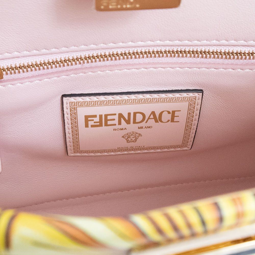 フェンディ ヴェルサーチ コラボ ミニ ピーカブー FENDACE フェンダーチェ 斜め掛け 2WAY ショルダー ハンドバッグ カーフスキン レザー ピンク イエロー ベージュ ゴールド金具 8BN244 FENDI（新品・未使用品）