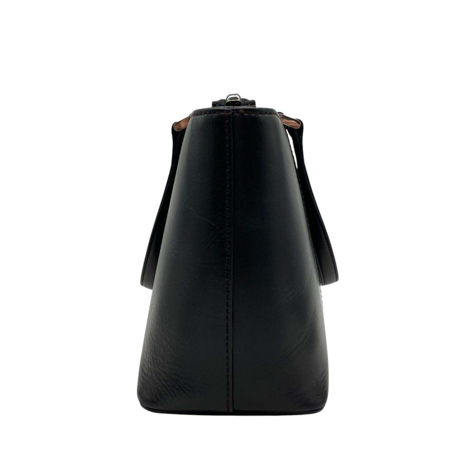 美品✨BURBERRY バーバリー ハンドバッグ 横長 ノバチェック 本革 黒 美品 BURBERRY バーバリー ハンドバッグ 横長 ノバチェック 本革 黒