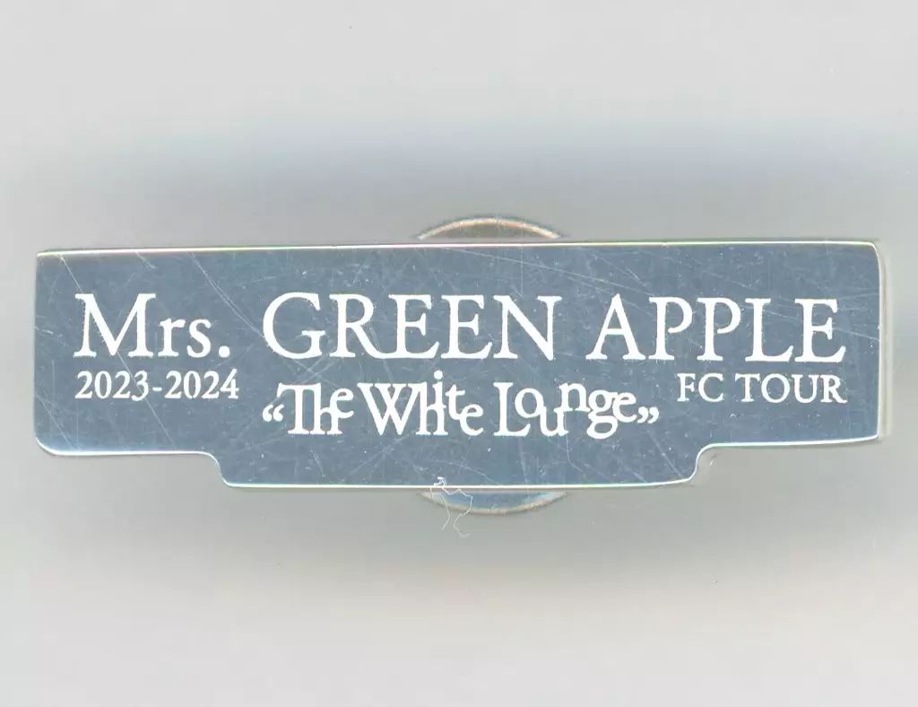 Mrs. GREEN APPLE The White Lounge ピンバッジ Mrs. GREEN APPLE The White Lounge ピンバッチ③ - メルカリ