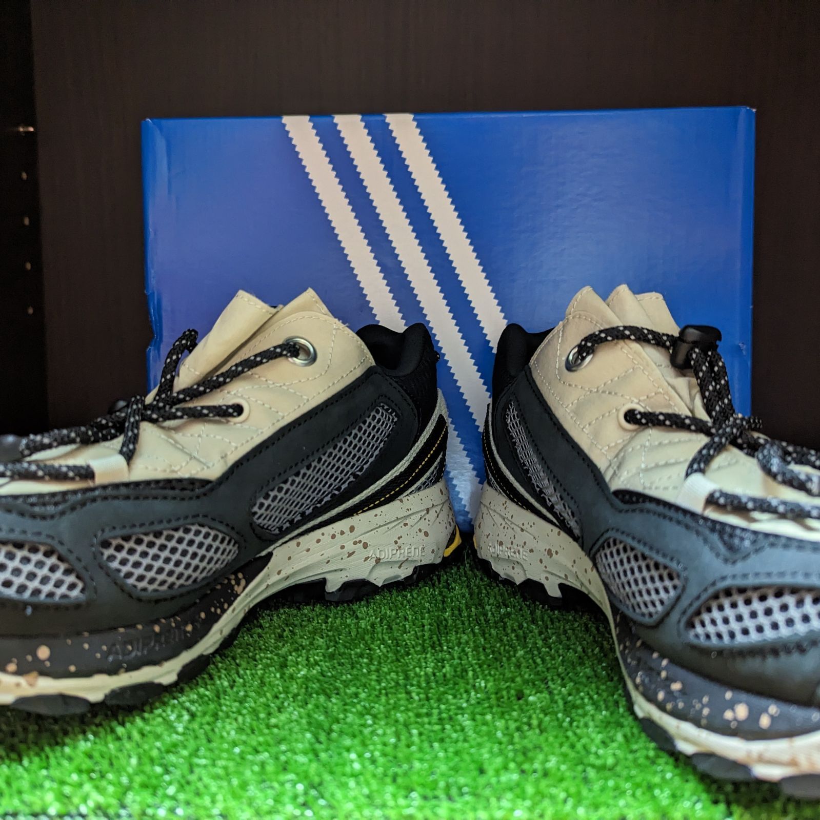 新品未使用】☆adidas SHADOWTURF ☆メンズ スニーカー ☆キャンプ  