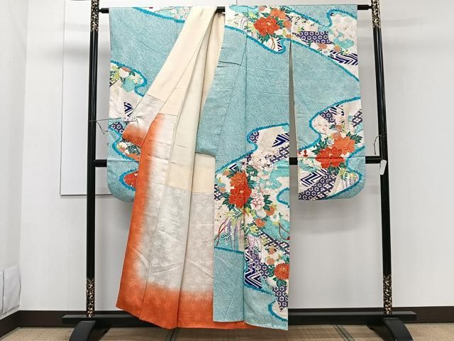 豪華振袖　駒刺繍　絞り　花筏文　正絹　逸品 豪華振袖 駒刺繍 絞り 花筏文 正絹 逸品