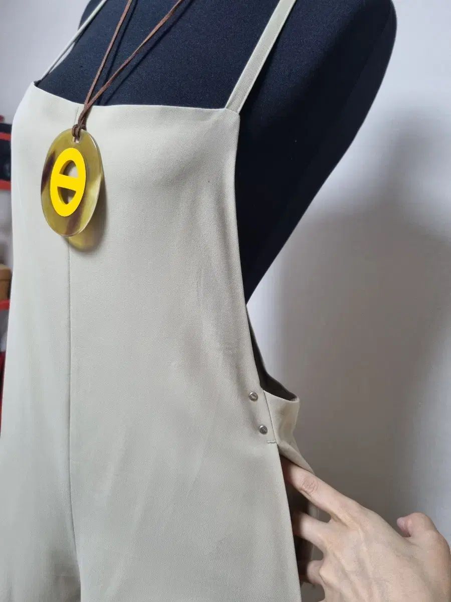 COS オープンバックワイドレッグジャンプスーツ OPEN-BACK SEERSUCKER WIDE-LEG JUMPSUIT オープンバックワイド