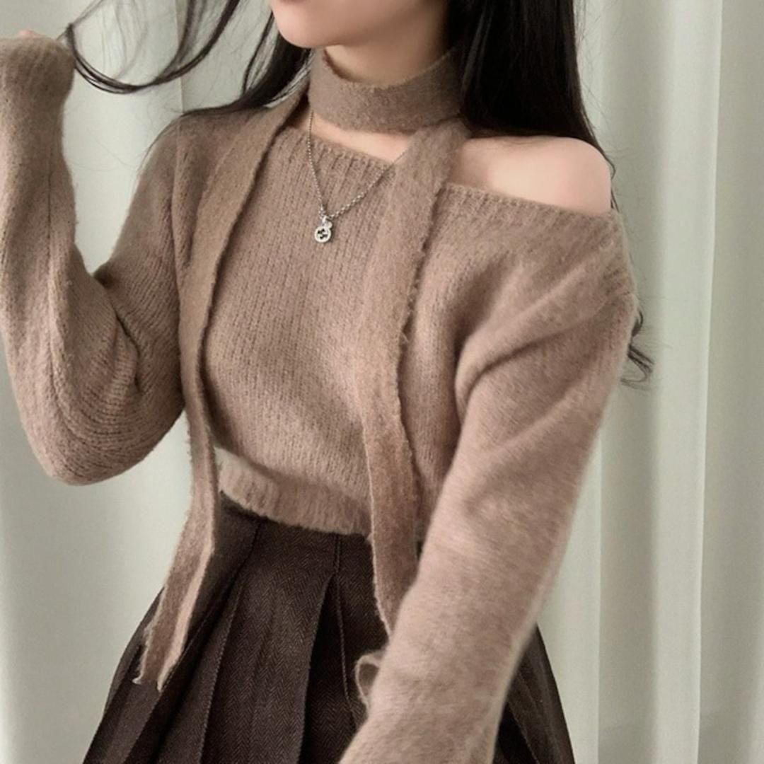 タグ付き♡GOLDS♡ハートチャーム＆ダブルジッパー♡チョーカー付きトップス♡白 韓国肩見せ♡チョーカー付き ニットトップス ショルダーオープン