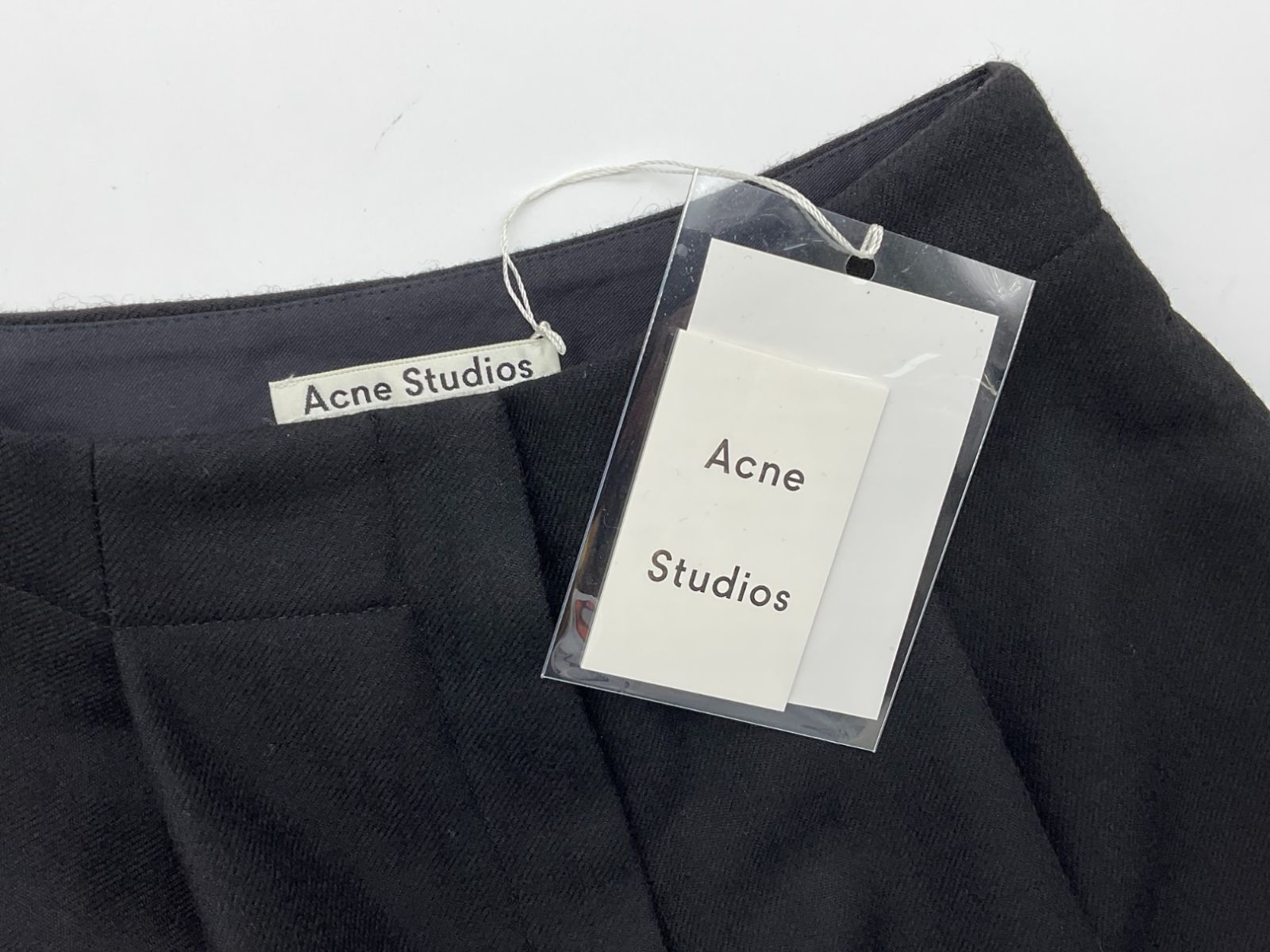 未使用 Acne Studios アクネステュディオス 32 ブラック ウール