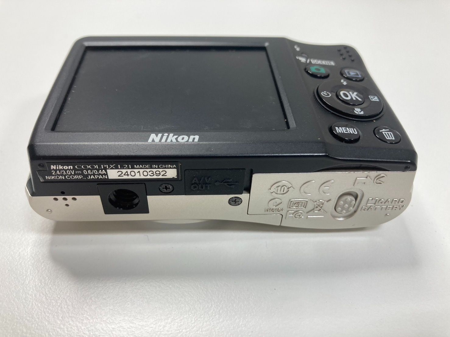 H ニコン COOLPIX L21 コンデジ 乾電池で使用可能なデジカメ