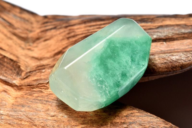 1点物】AAA☆希少原石風 エメラルド 24x17mm ルース パワーストーン