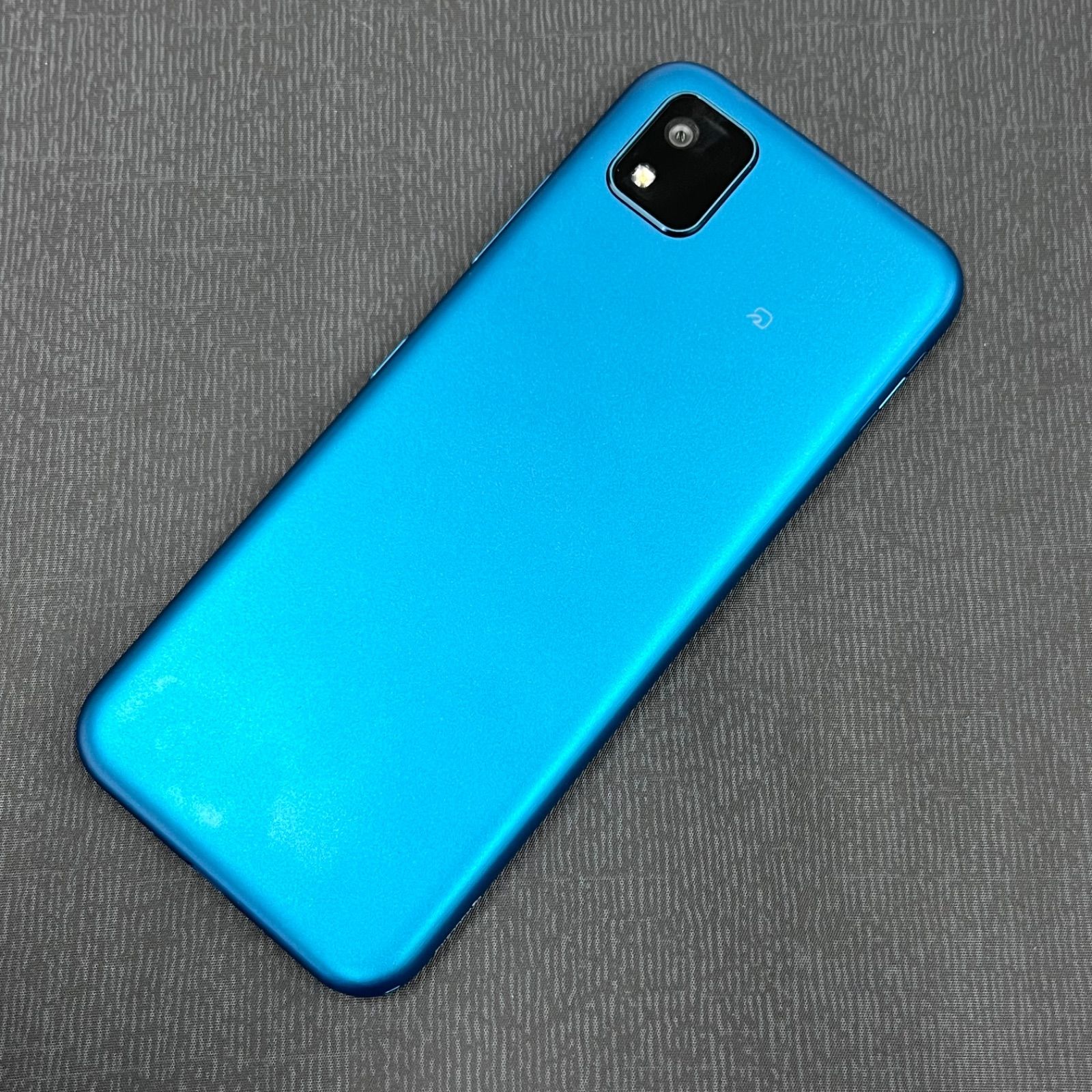 SIMロック解除済 かんたんスマホ3 グリーン A205KC - メルカリ