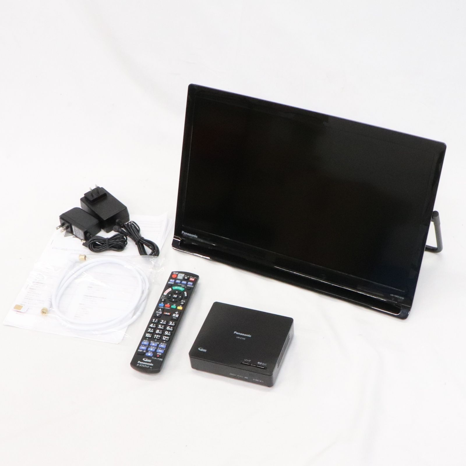 2022年製 Panasonic プライベート ビエラ UN-19FB10HD Amazon | パナソニック 19V型 ハイビジョン ポータブル 液晶