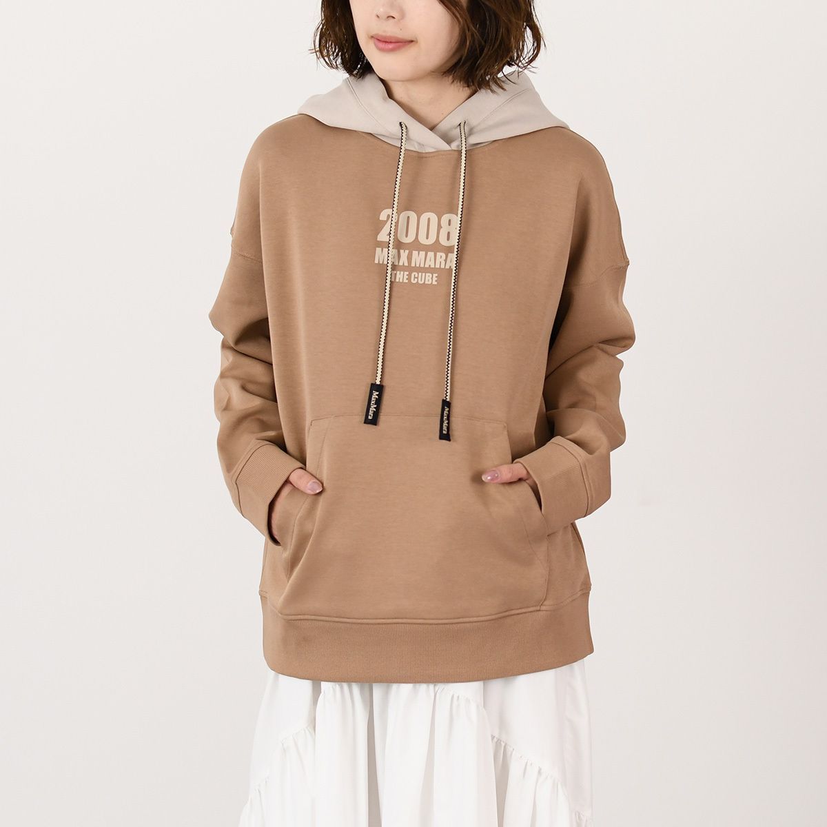 ドロップショルダー ロゴ